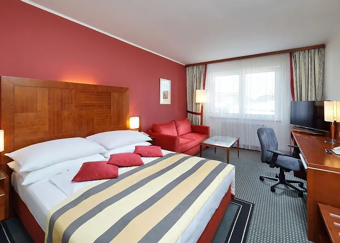 Quality Exhibition Centre 4*