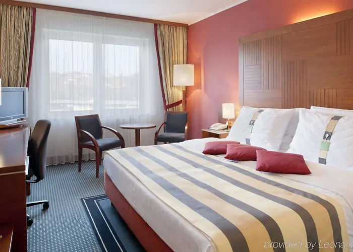 Quality Exhibition Centre Hotel 4*