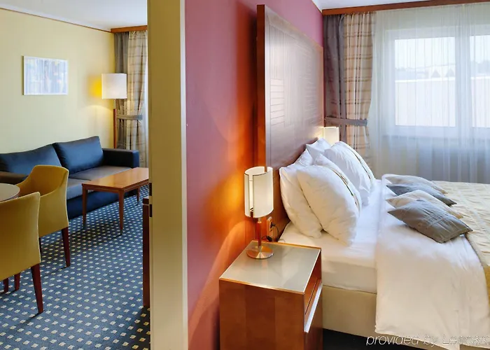 Quality Exhibition Centre Hotel 4*