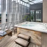 מלון Quality Exhibition Centre 4*