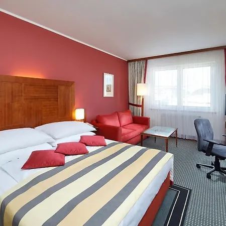 Quality Exhibition Centre 4*