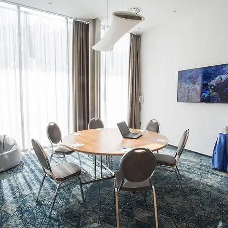 Quality Exhibition Centre Hotel 4*