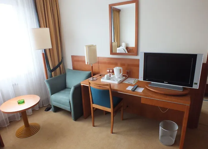 Quality Exhibition Centre 4*