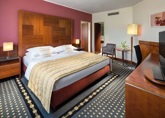 Quality Exhibition Centre Hotell 4*